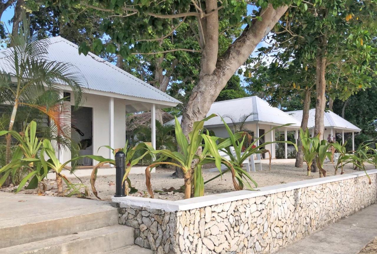 Coco Beach Resort Port Vila Kültér fotó